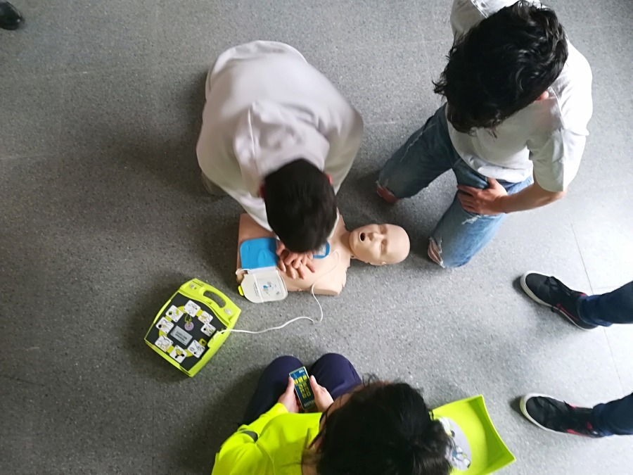 Taller de primeros auxilios para alumnos de FOL